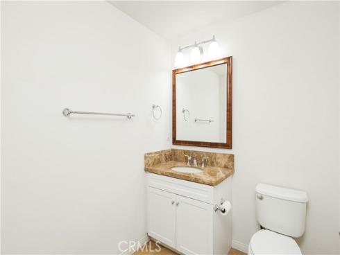 89  Mayfair  , Irvine, CA