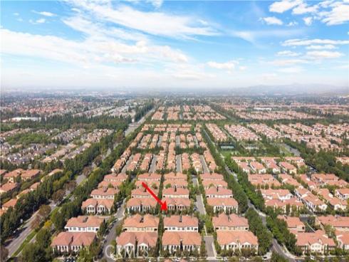 89  Mayfair  , Irvine, CA