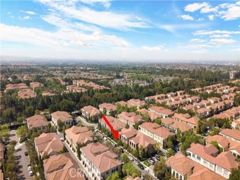89  Mayfair  , Irvine, CA