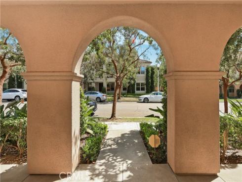 89  Mayfair  , Irvine, CA