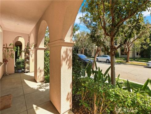 89  Mayfair  , Irvine, CA