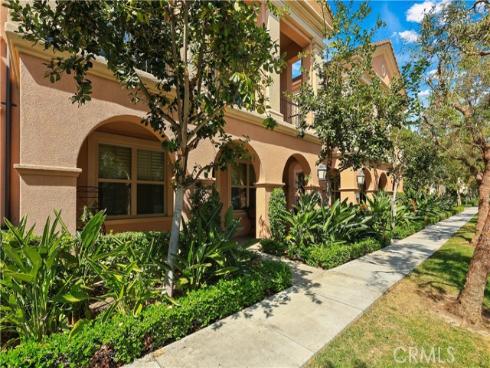 89  Mayfair  , Irvine, CA