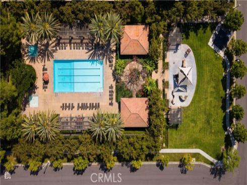 89  Mayfair  , Irvine, CA