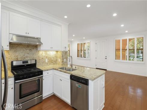 89  Mayfair  , Irvine, CA