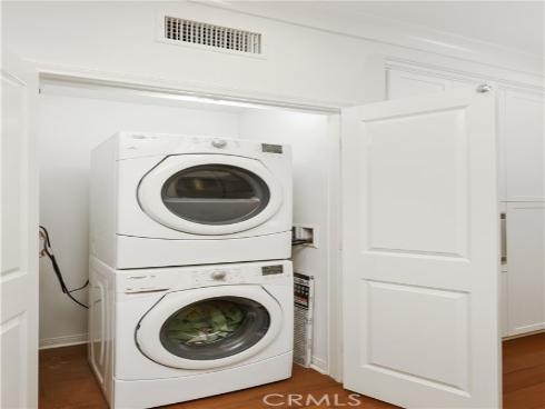 89  Mayfair  , Irvine, CA