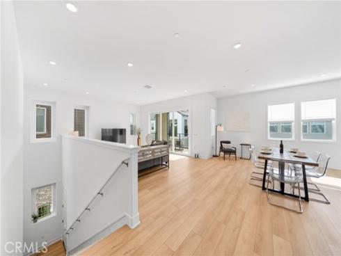 241  Proctor  , Irvine, CA