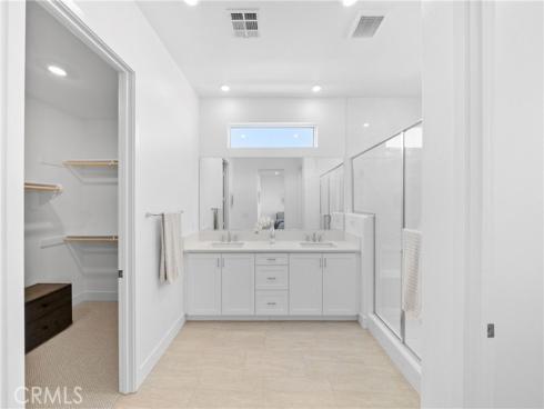 241  Proctor  , Irvine, CA