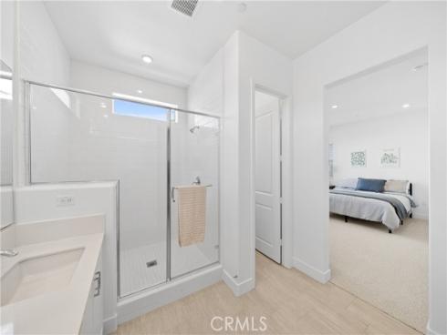 241  Proctor  , Irvine, CA