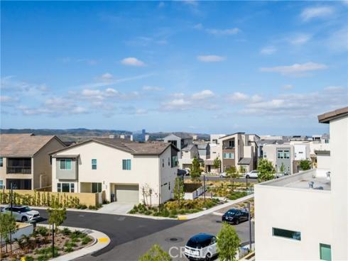 241  Proctor  , Irvine, CA