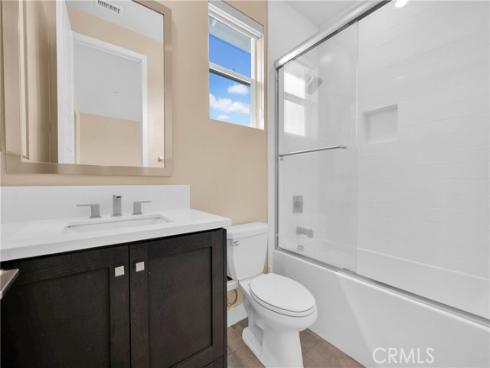 125  Source  , Irvine, CA