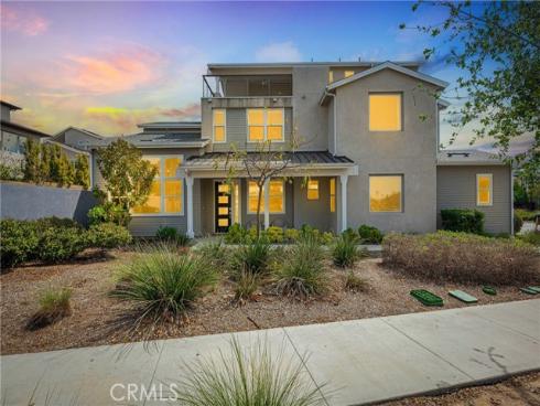 125  Source  , Irvine, CA