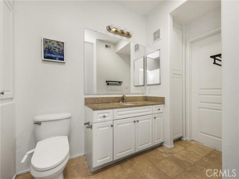 3202  Watermarke  , Irvine, CA