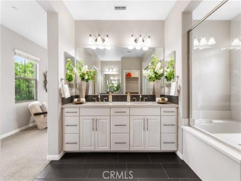 102  Yellow Pine  , Irvine, CA