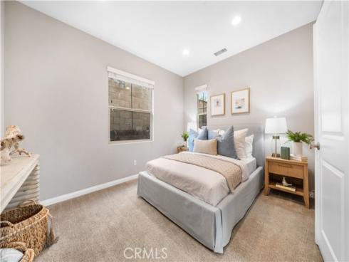 102  Yellow Pine  , Irvine, CA