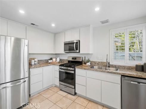 30  Jefferson  , Irvine, CA