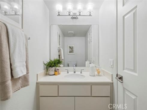 30  Jefferson  , Irvine, CA