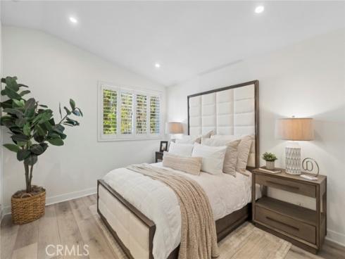 30  Jefferson  , Irvine, CA