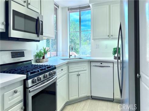 900  Solvay Aisle  , Irvine, CA