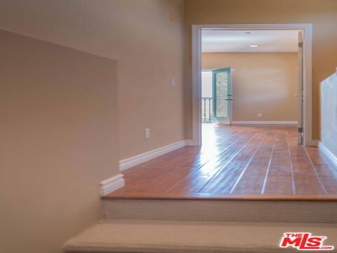 107  Chantilly  , Irvine, CA