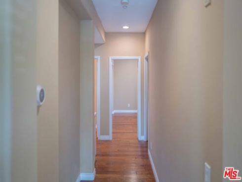 107  Chantilly  , Irvine, CA