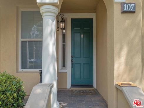 107  Chantilly  , Irvine, CA