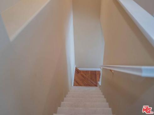 107  Chantilly  , Irvine, CA