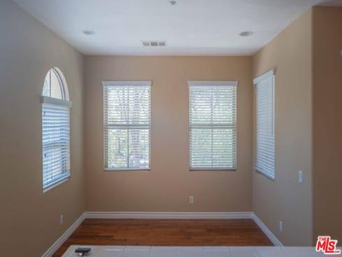 107  Chantilly  , Irvine, CA