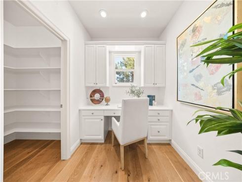 8  Healdsbury  , Irvine, CA