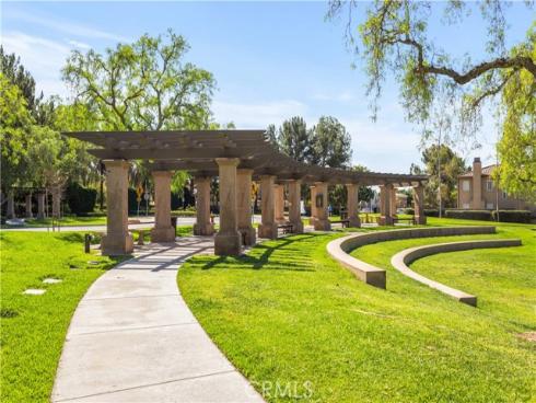 8  Healdsbury  , Irvine, CA