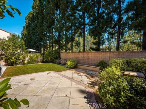 11  Highfield  , Irvine, CA