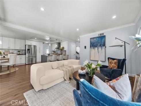 5  Cannes  , Irvine, CA