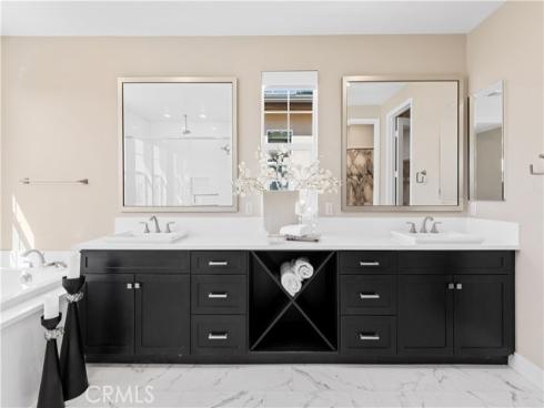 91  Pelican  , Irvine, CA