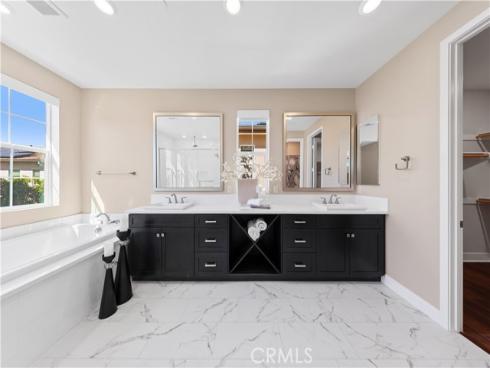 91  Pelican  , Irvine, CA