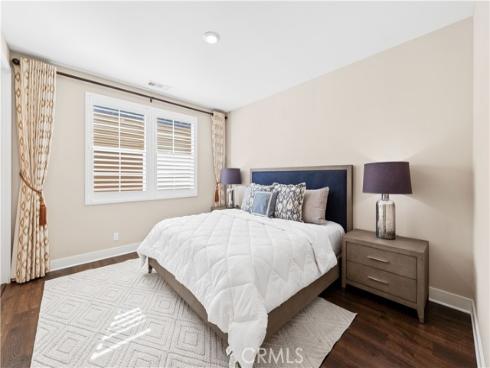 91  Pelican  , Irvine, CA