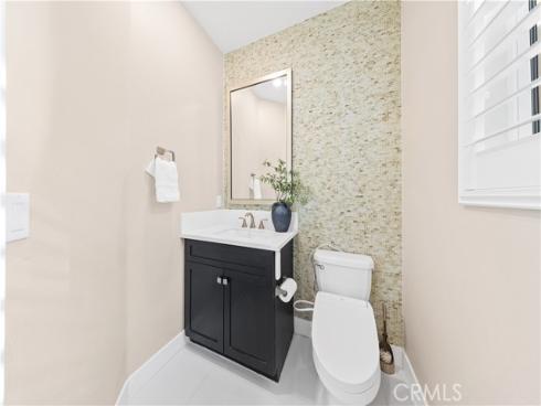 91  Pelican  , Irvine, CA