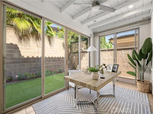 55  Parkdale  , Irvine, CA