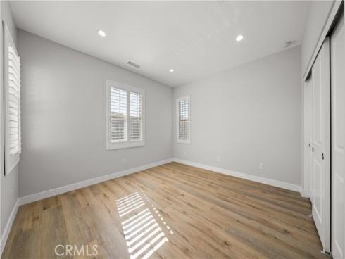 55  Parkdale  , Irvine, CA