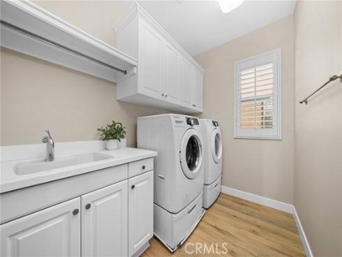 55  Parkdale  , Irvine, CA