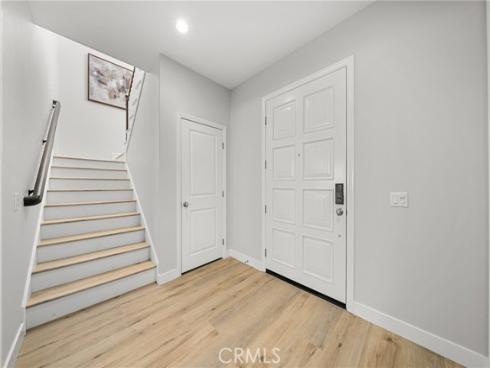 55  Parkdale  , Irvine, CA