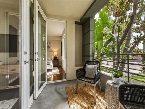 2233  Martin  115 , Irvine, CA