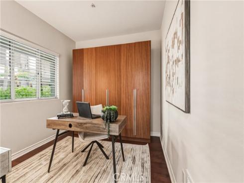 2233  Martin  115 , Irvine, CA