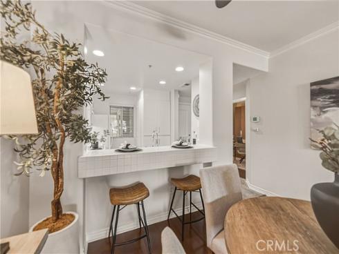 2233  Martin  115 , Irvine, CA