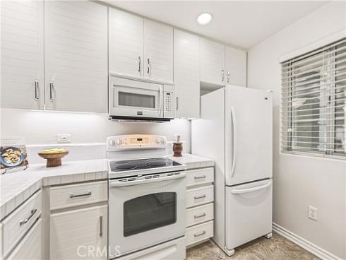 2233  Martin  115 , Irvine, CA