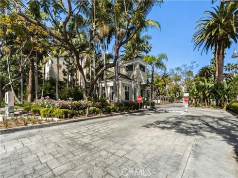 2233  Martin  115 , Irvine, CA