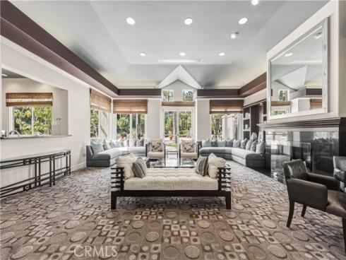 2233  Martin  115 , Irvine, CA