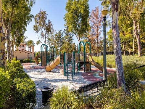 40  Paso Robles  , Irvine, CA