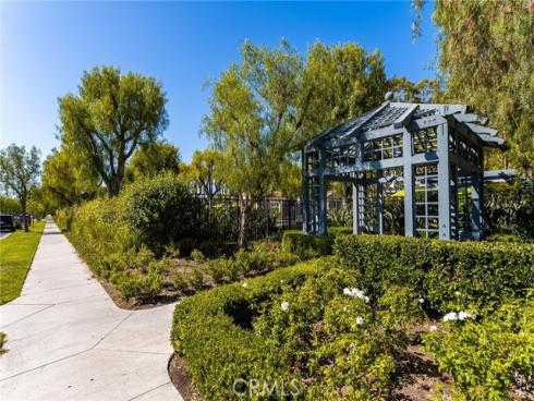 40  Paso Robles  , Irvine, CA