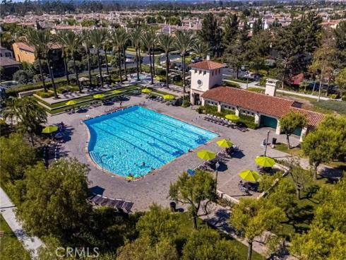 40  Paso Robles  , Irvine, CA