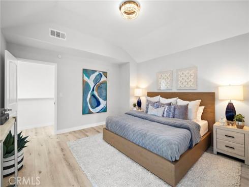 39  Cape Cod  , Irvine, CA