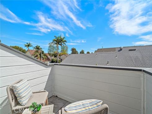 39  Cape Cod  , Irvine, CA